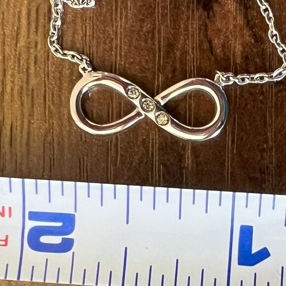 Infinity necklace sterling silver 18 inch chain with 3 round diamond accents 925 - Picture 7 of 13